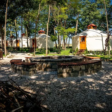 Campingplatz юртов лагер наедно *