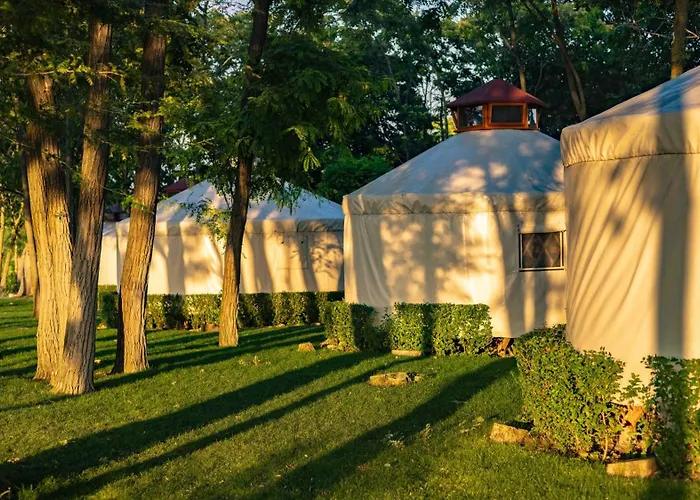 юртов лагер наедно *