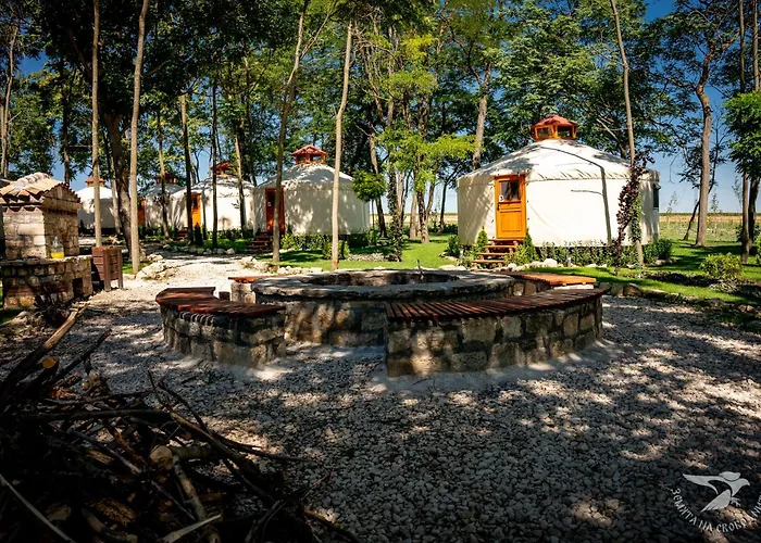 Campingplads юртов лагер наедно *