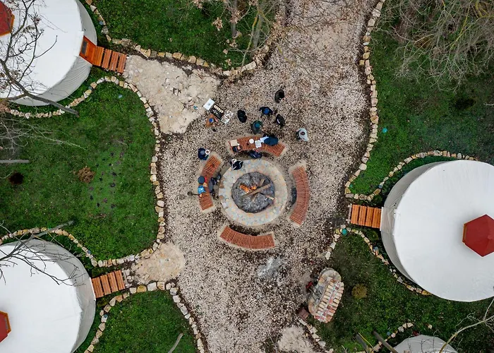 юртов лагер наедно Neofit Rilski